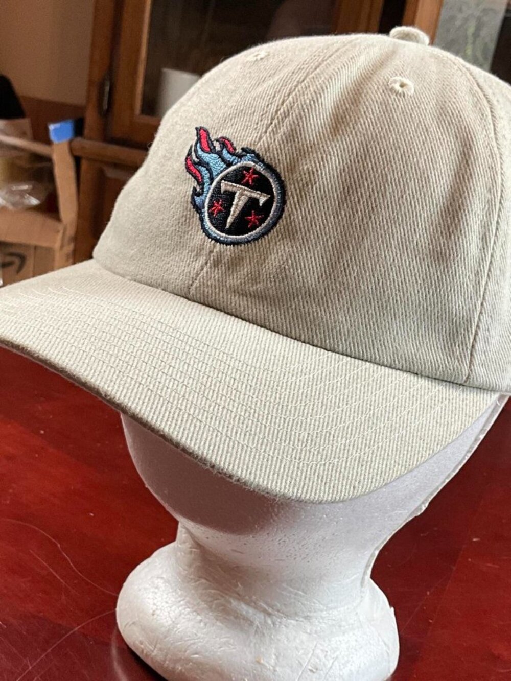 VTG Mens NFL Tennessee Titans 90s Minimalist Cream Adjustable Strapback Hat